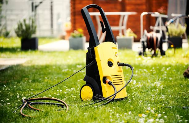 Best Animal Enclosure Cleaning  in Edwardsville, PA